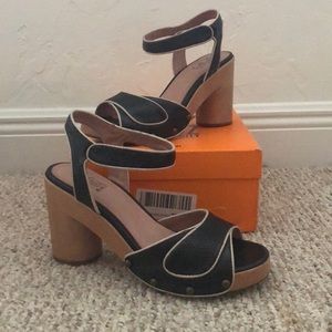 Mix Mooz Ronnie black sandals